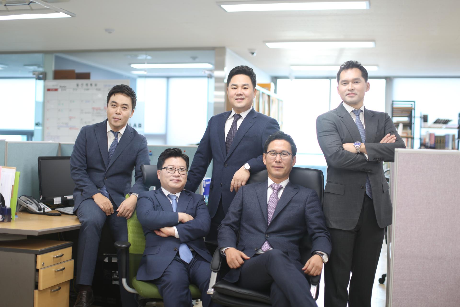 법무법인 한수 변호사팀